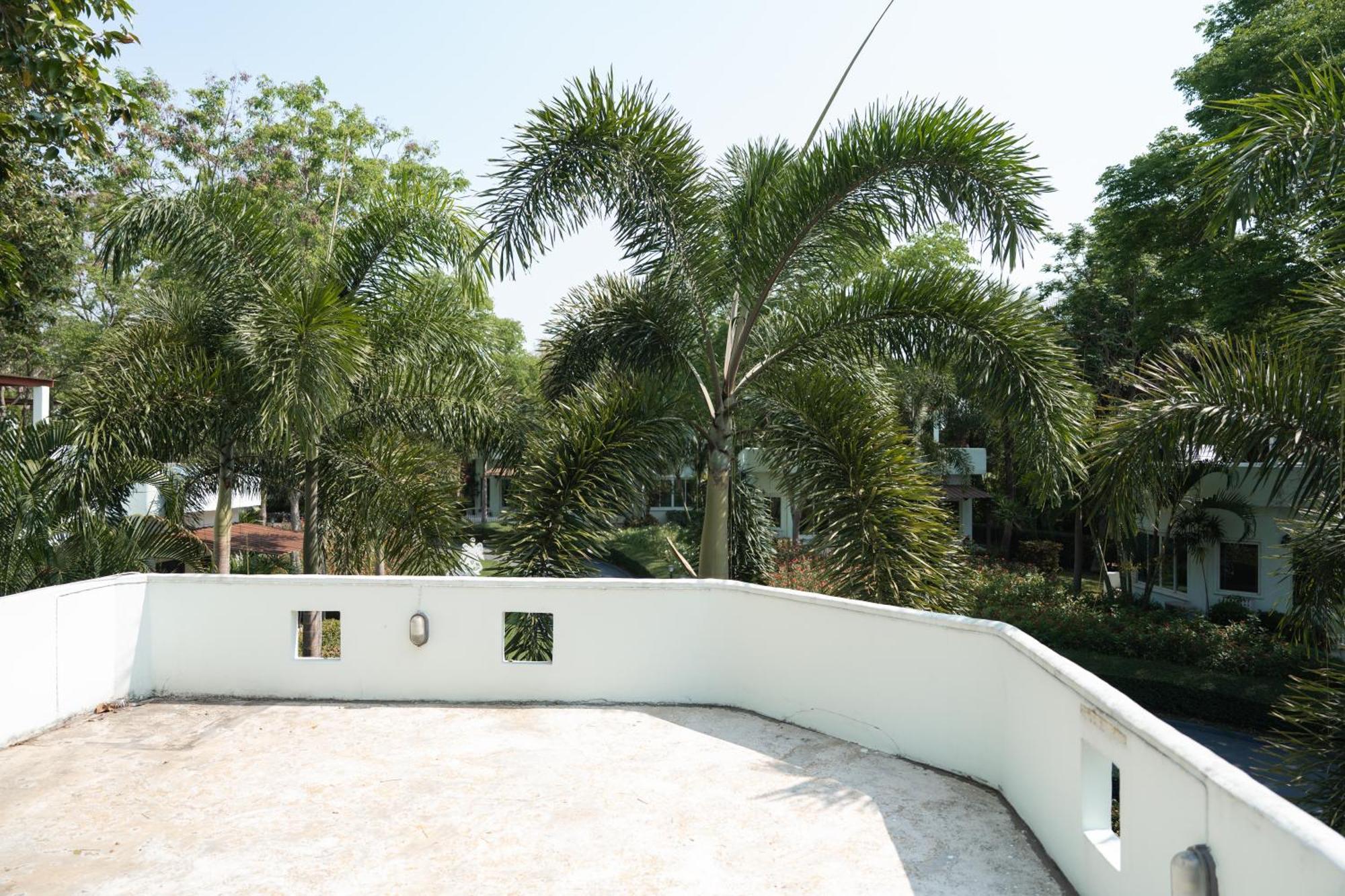 Villa Reina Resort Nong Nam Daeng Екстер'єр фото