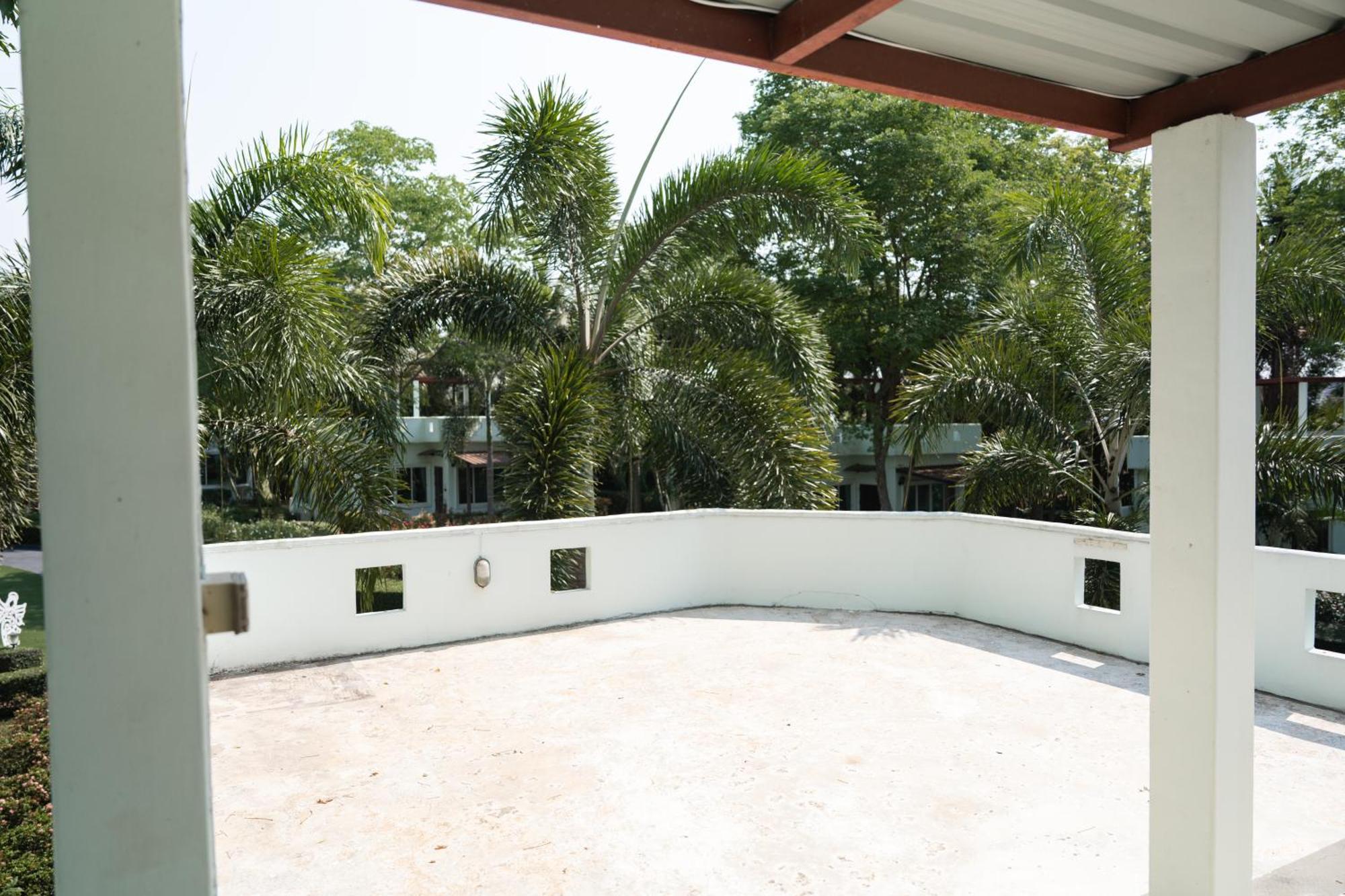 Villa Reina Resort Nong Nam Daeng Екстер'єр фото