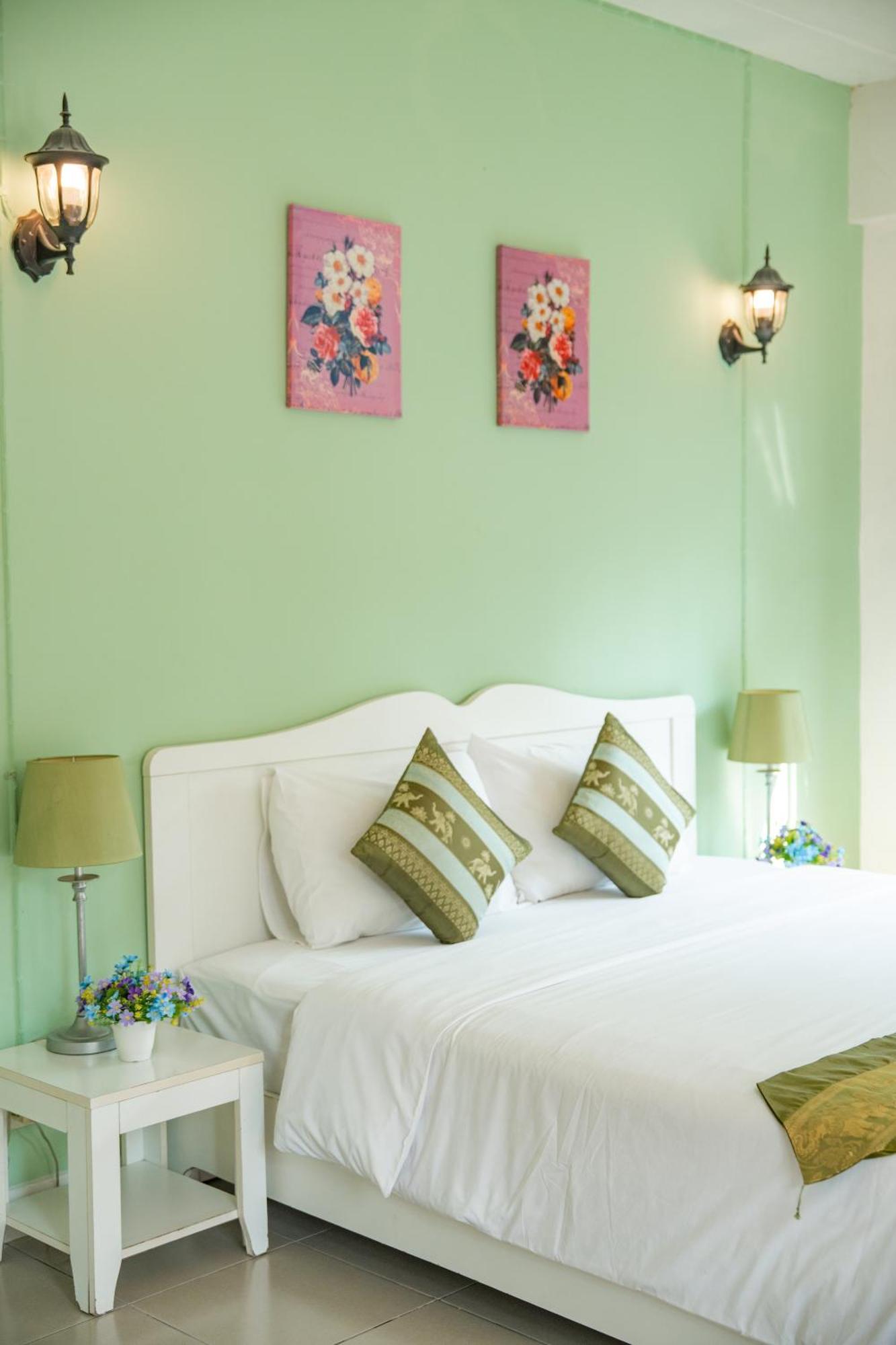 Villa Reina Resort Nong Nam Daeng Екстер'єр фото