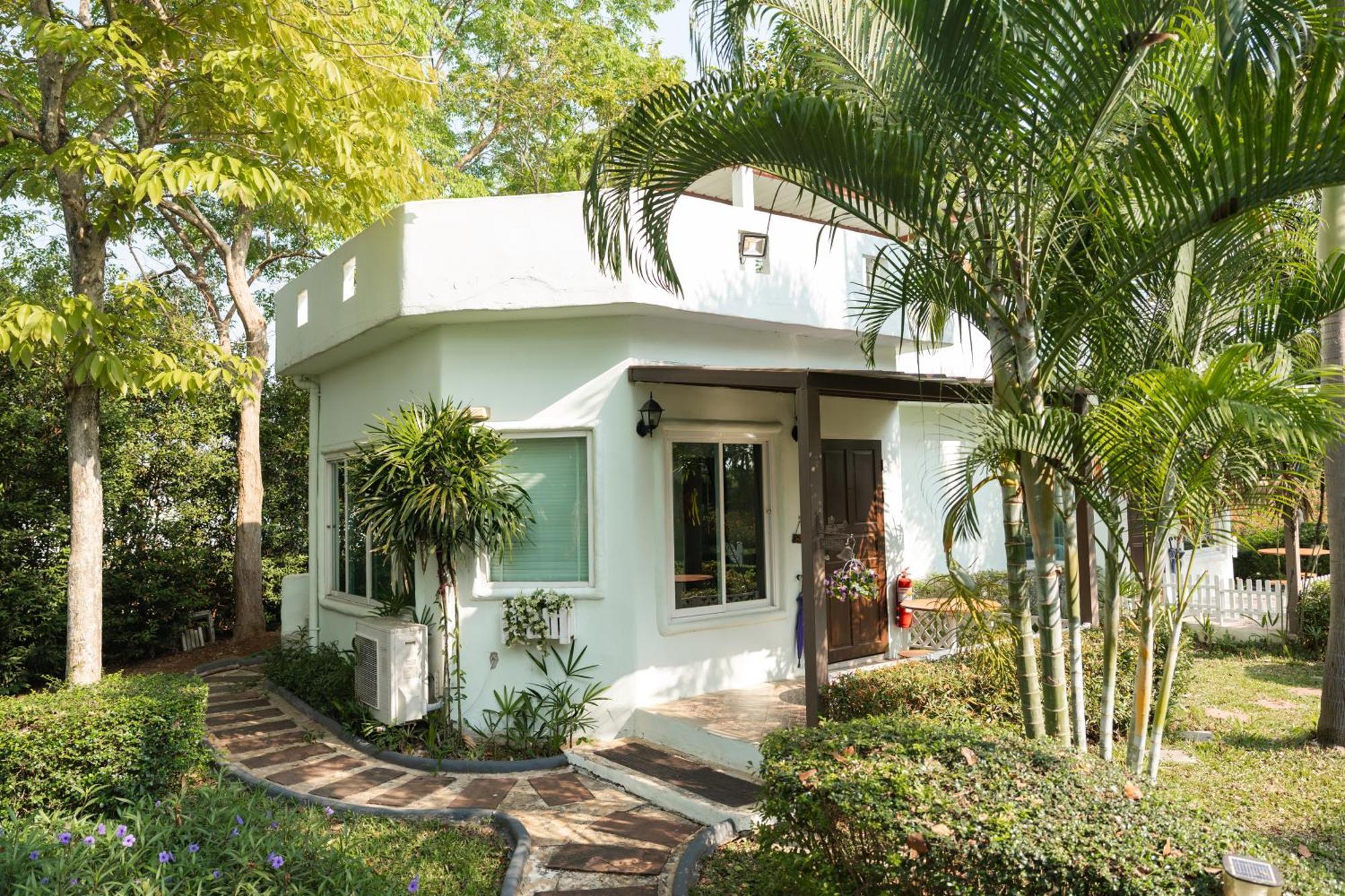 Villa Reina Resort Nong Nam Daeng Екстер'єр фото