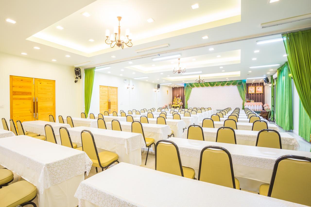 Villa Reina Resort Nong Nam Daeng Екстер'єр фото