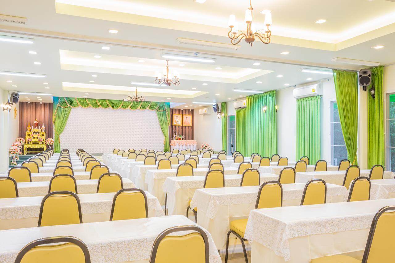 Villa Reina Resort Nong Nam Daeng Екстер'єр фото